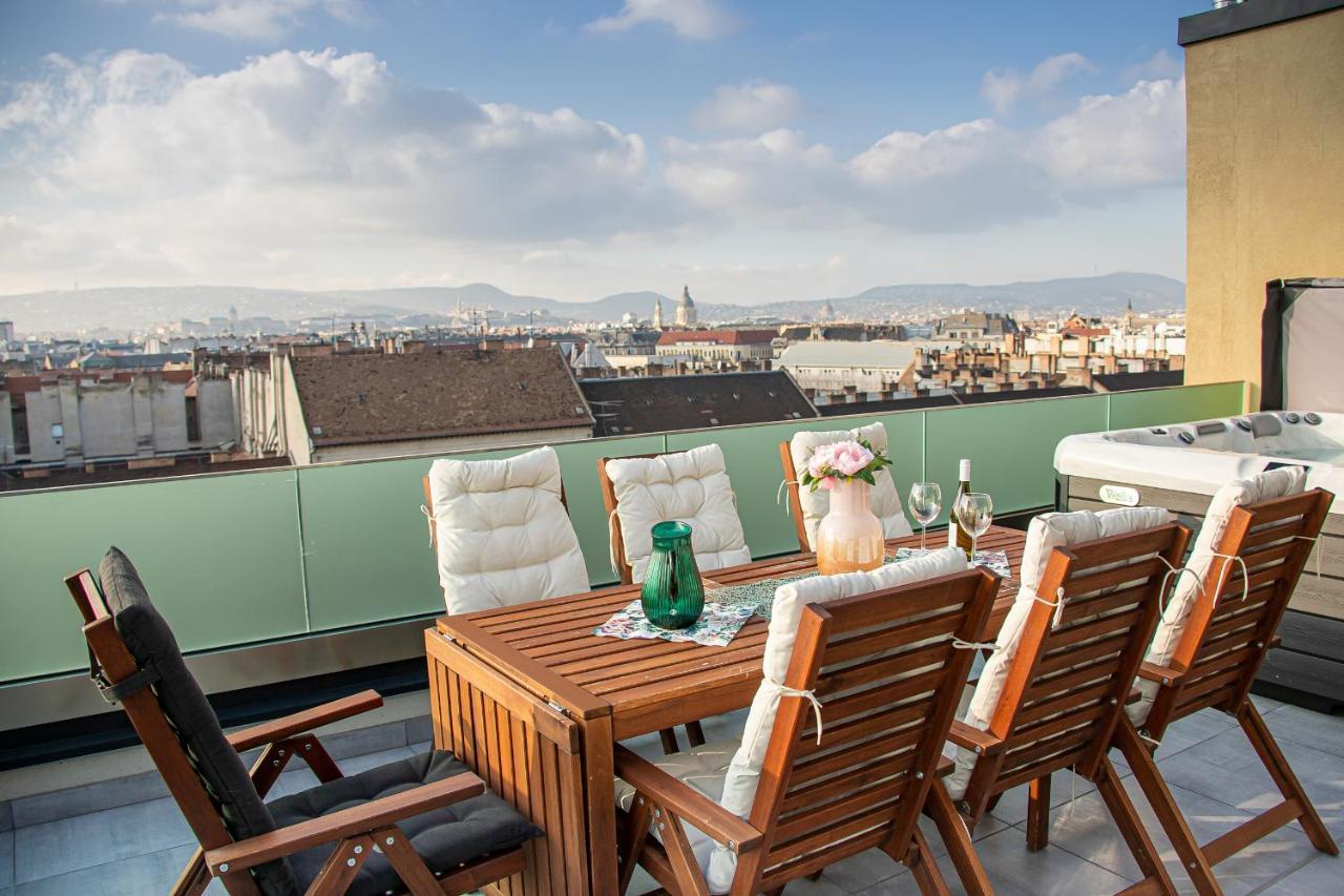 Centropolitan Penthouse #Jacuzzi #Freeparking Leilighet Budapest Eksteriør bilde